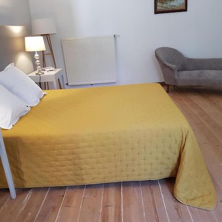 나르본 Domaine De Capoulade B&B 외부 사진